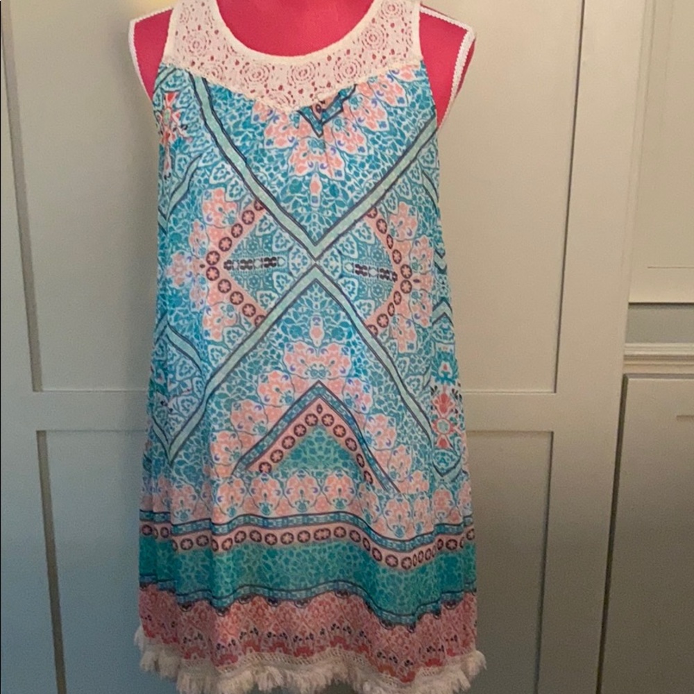 summer patterned flowy dress, gently used!!